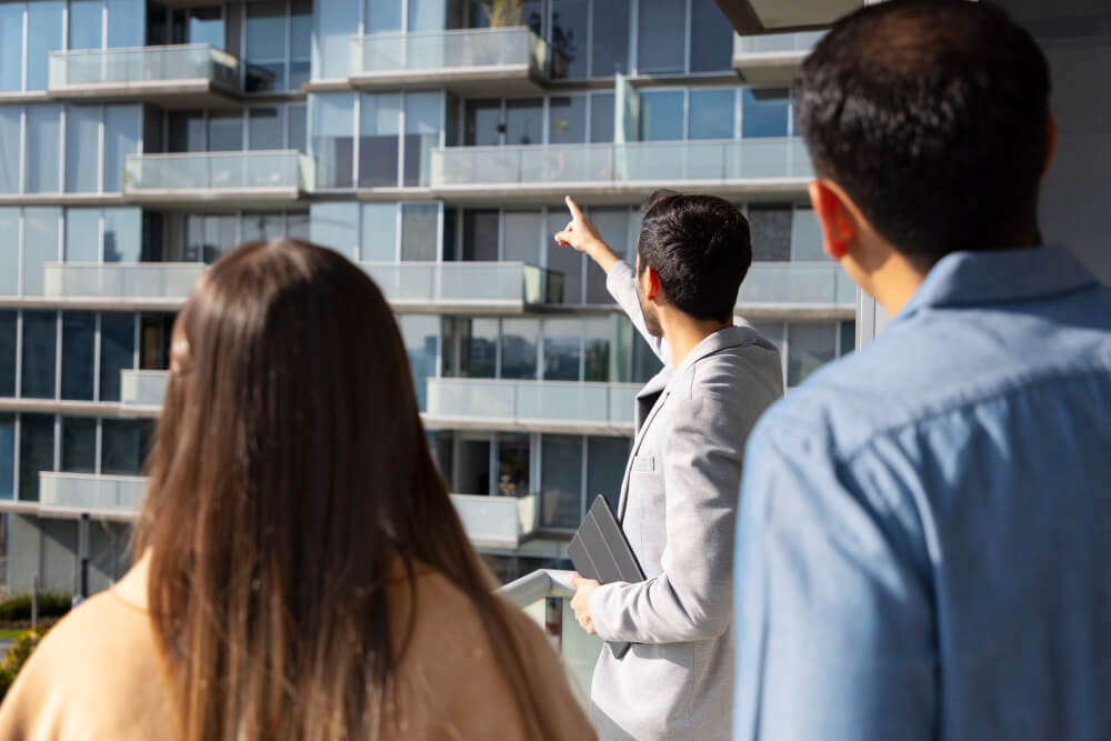 ¿Por qué comprar una casa con una inmobiliaria?